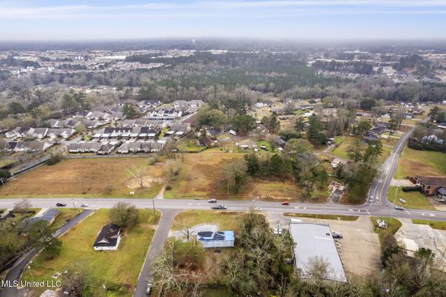 4805 W 4th Street, Hattiesburg, MS 39402