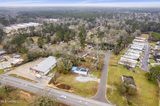 4805 W 4th Street, Hattiesburg, MS 39402