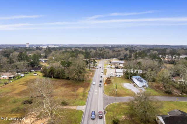 4805 W 4th Street, Hattiesburg, MS 39402