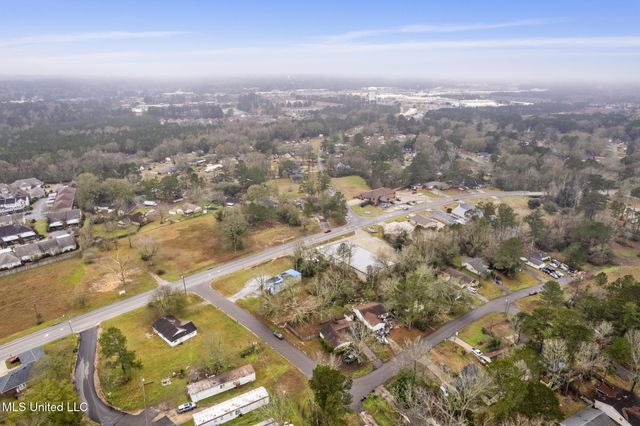 4805 W 4th Street, Hattiesburg, MS 39402