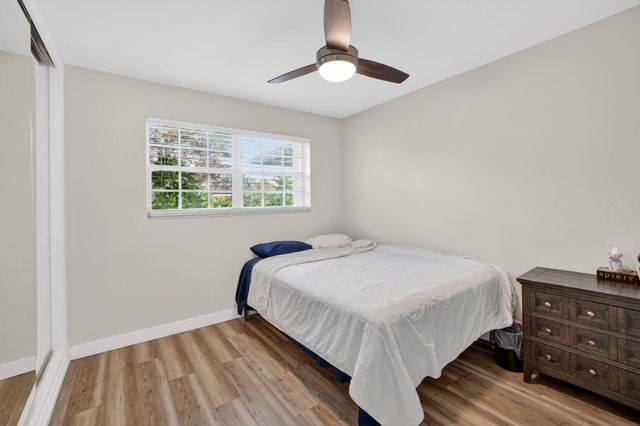 633 NW 30th Street, Wilton Manors, FL 33311