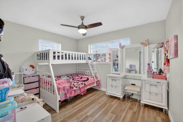 633 NW 30th Street, Wilton Manors, FL 33311