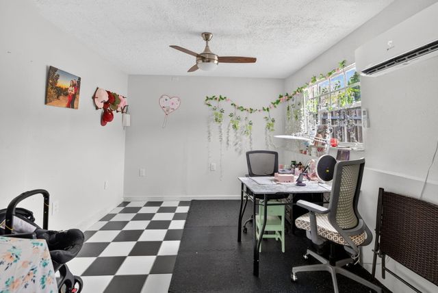 633 NW 30th Street, Wilton Manors, FL 33311