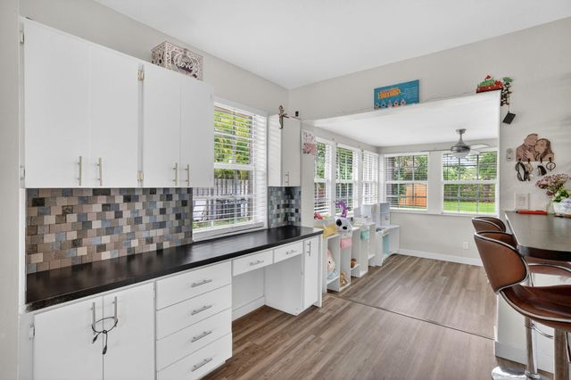 633 NW 30th Street, Wilton Manors, FL 33311