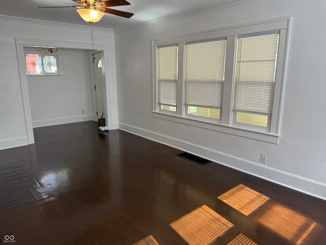 4322 Carrollton Avenue, Indianapolis, IN 46205