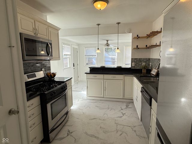 4322 Carrollton Avenue, Indianapolis, IN 46205