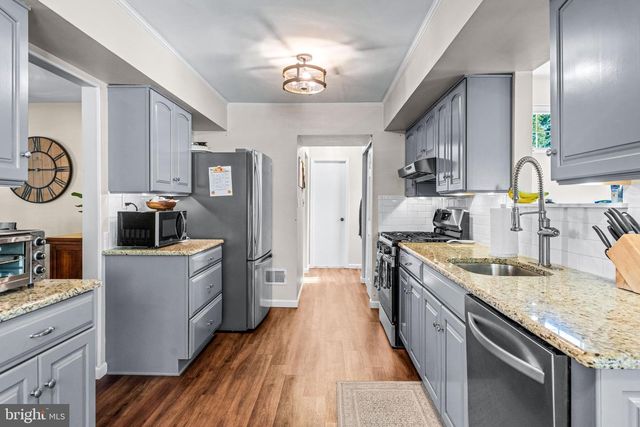 3 LURAY LN, Marlton, NJ 08053