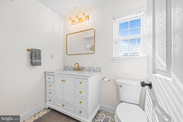 3 LURAY LN, Marlton, NJ 08053