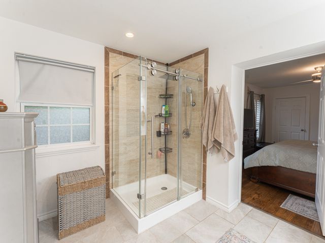 5104 Maple Springs Boulevard, Dallas, TX 75235