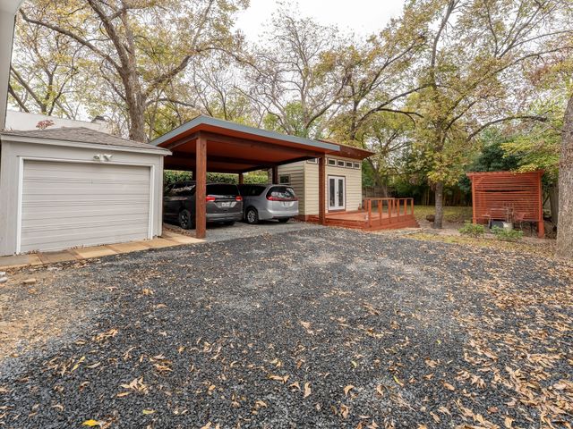 5104 Maple Springs Boulevard, Dallas, TX 75235