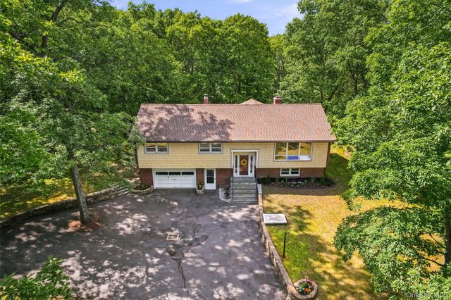 27 Jean Drive, Monroe, NY 10950