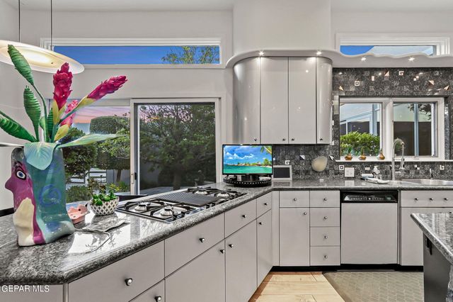 824 DULCINEA Court, El Paso, TX 79922