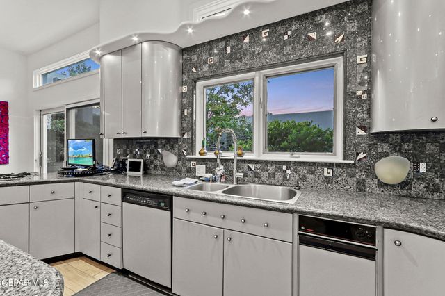 824 DULCINEA Court, El Paso, TX 79922