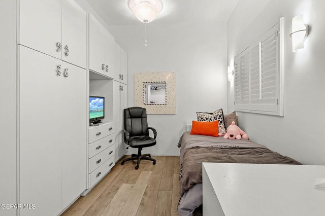 824 DULCINEA Court, El Paso, TX 79922