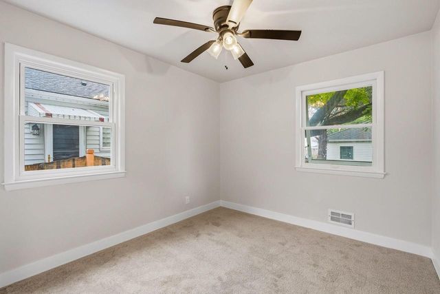 3850 S 53rd STREET, Milwaukee, WI 53220