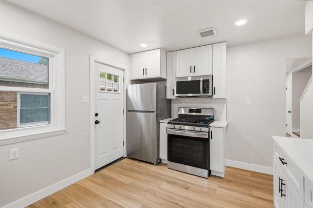 3850 S 53rd STREET, Milwaukee, WI 53220