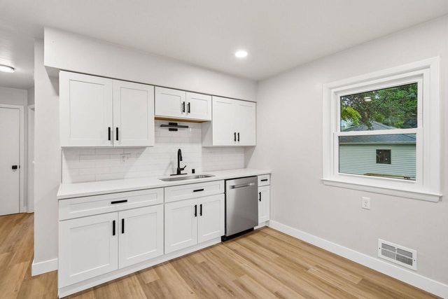 3850 S 53rd STREET, Milwaukee, WI 53220
