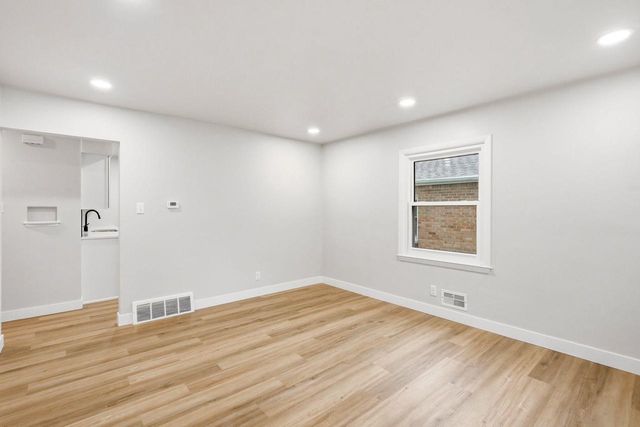 3850 S 53rd STREET, Milwaukee, WI 53220