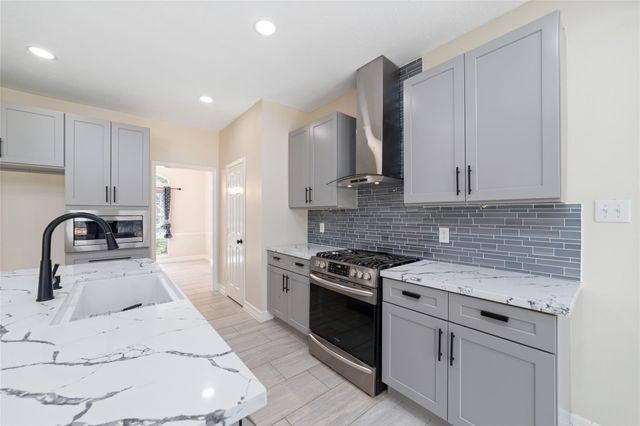 6207 Suncrest Court, Katy, TX 77494