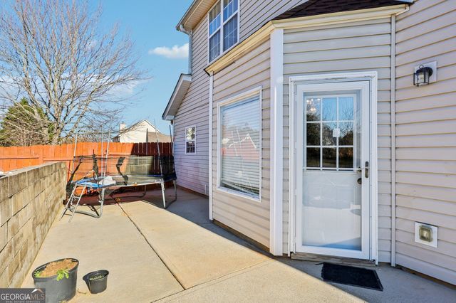 2655 Lake Commons Court, Snellville, GA 30078