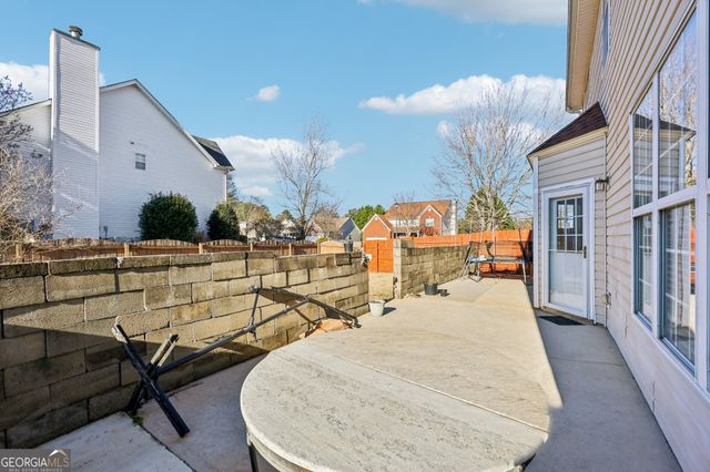 2655 Lake Commons Court, Snellville, GA 30078