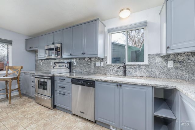 18 S Franklin Park, Boise, ID 83709