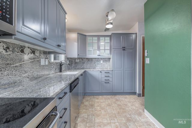 18 S Franklin Park, Boise, ID 83709