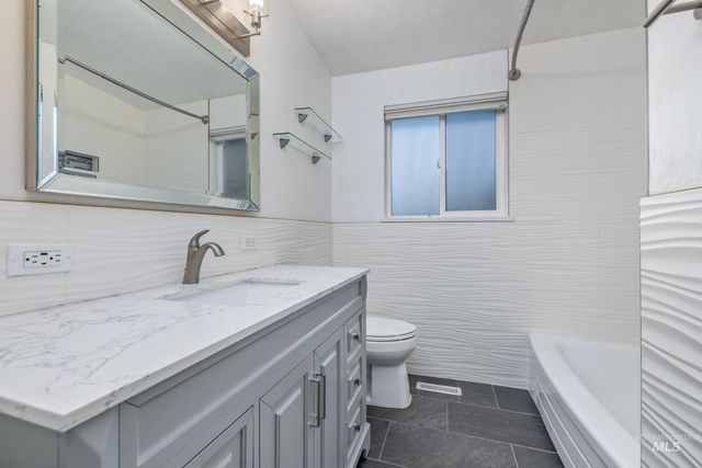 18 S Franklin Park, Boise, ID 83709