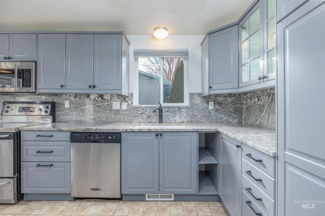 18 S Franklin Park, Boise, ID 83709