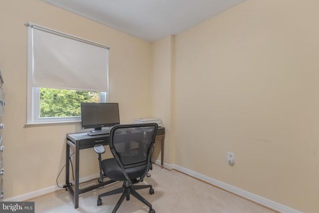 2089 MAYFLOWER DR, Woodbridge, VA 22192