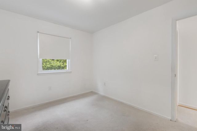 2089 MAYFLOWER DR, Woodbridge, VA 22192