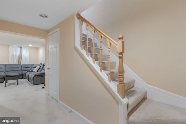 2089 MAYFLOWER DR, Woodbridge, VA 22192