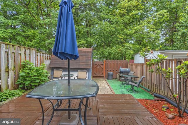 2089 MAYFLOWER DR, Woodbridge, VA 22192