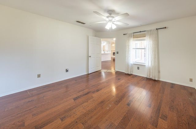 1036 Iola Avenue, Lubbock, TX 79416