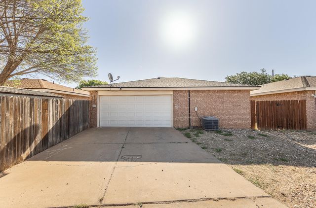 1036 Iola Avenue, Lubbock, TX 79416
