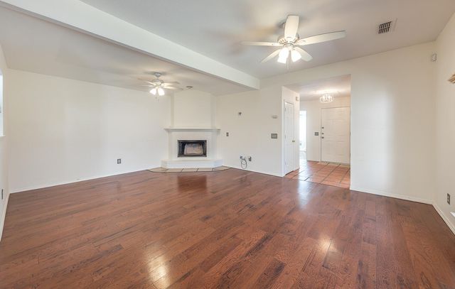 1036 Iola Avenue, Lubbock, TX 79416