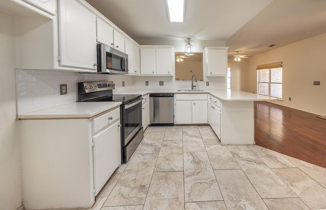 1036 Iola Avenue, Lubbock, TX 79416