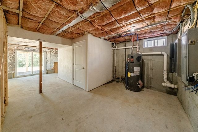 24 Strongwater Drive, Salem, MA 01970