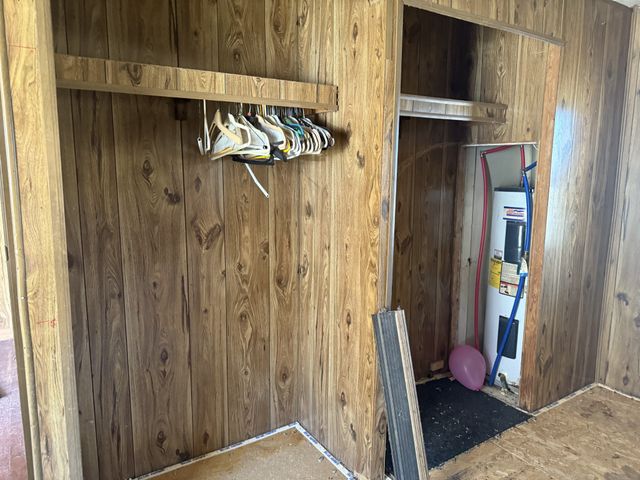 15884 Columbia Hwy, Lynnville, TN 38472