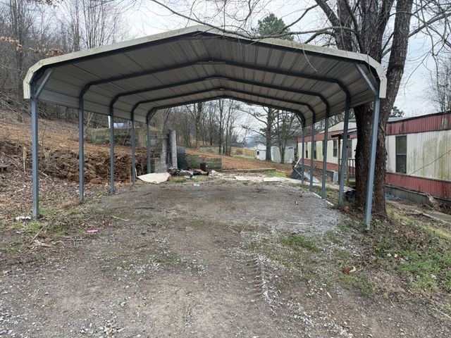 15884 Columbia Hwy, Lynnville, TN 38472