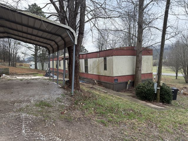 15884 Columbia Hwy, Lynnville, TN 38472
