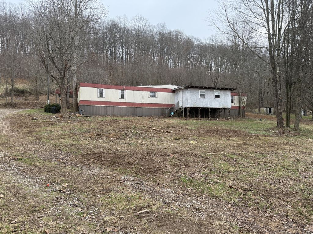 15884 Columbia Hwy, Lynnville, TN 38472