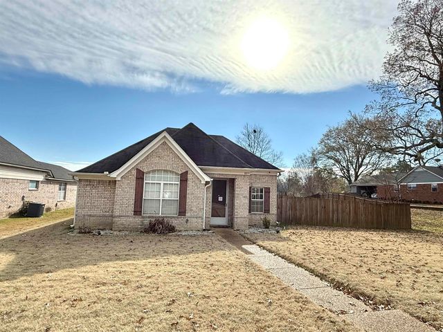 8833 MACON RD, Memphis, TN 38018