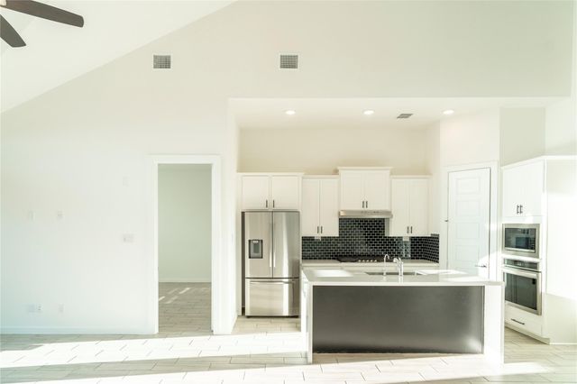 6014 Churchill Springs Lane, Fulshear, TX 77441