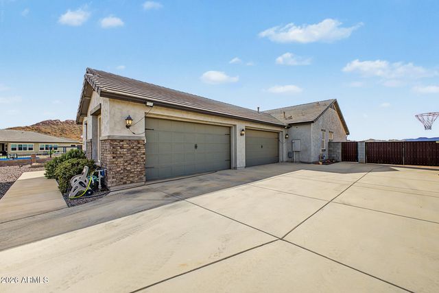 505 W AMHERST Street, San Tan Valley, AZ 85143