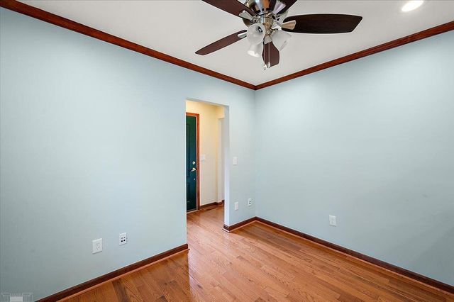 1292 Vernier Road, Grosse Pointe Woods, MI 48236