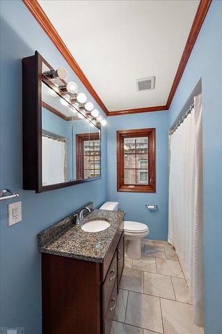 1292 Vernier Road, Grosse Pointe Woods, MI 48236