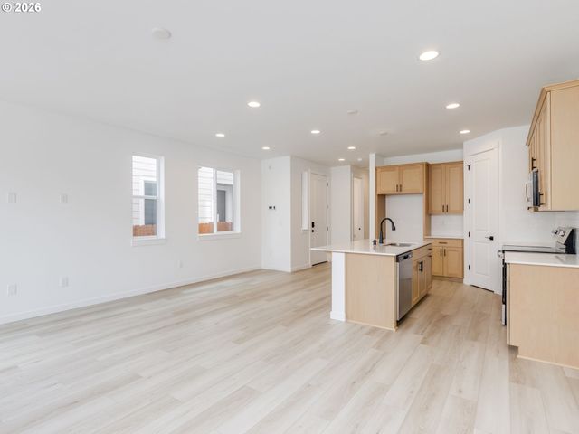 806 Nw 178TH Way, Ridgefield, WA 98642