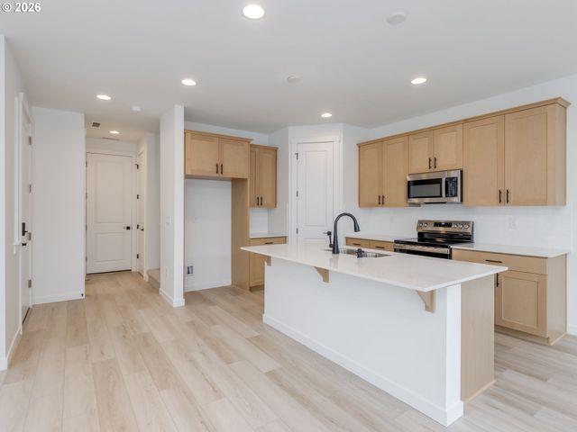 806 Nw 178TH Way, Ridgefield, WA 98642