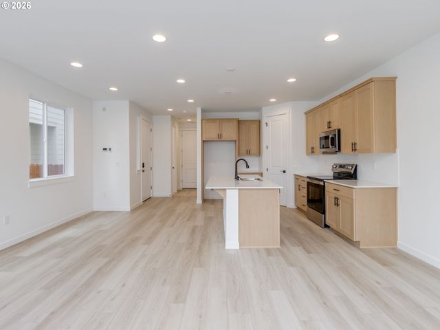 806 Nw 178TH Way, Ridgefield, WA 98642